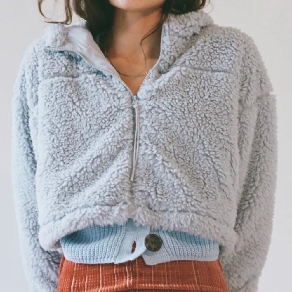 BDG Hooded Cropped Teddy Jacket Size Medium